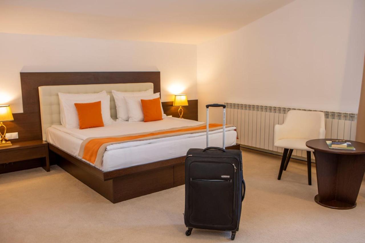 Hotel La Dolce Vita Zărneşti Habitación foto